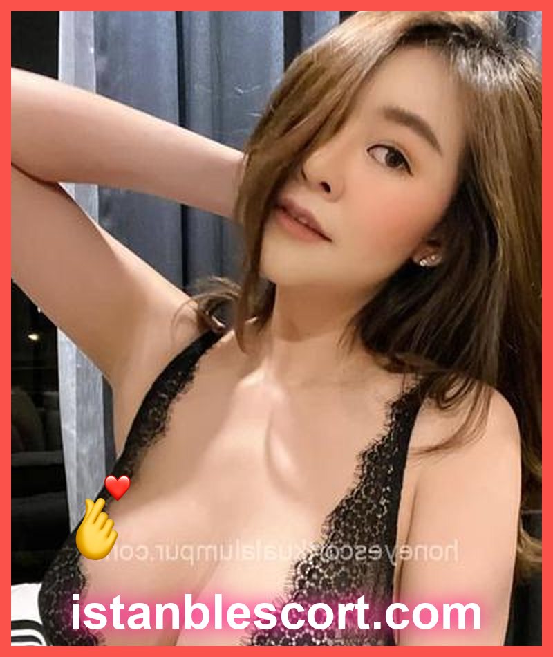 Beren, 30 — Hadımköy showcase card